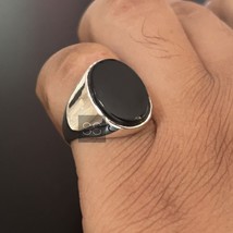 Anillo de piedras preciosas de corte ovalado de ónix negro para hombre,... - £57.29 GBP