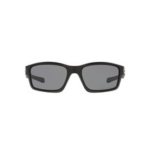 Oakley Men&#39;s OO9247 Chainlink Rectangular Sunglasses, Matte Black/Grey Polarized - £141.91 GBP