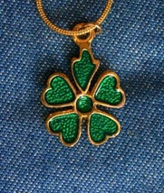 Phister Green Enamel 4 Leaf Clover Gold-tone Pendant Necklace 1996 vintage - £10.32 GBP