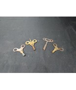 Antique Lot Of 4 Wind Up Clock Key Keys - $26.11 CAD