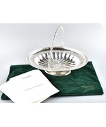*Walker &amp; Hall Sheffield Silver Plated Swing Handle Fruit Bread Basket - $5,171.38 MXN