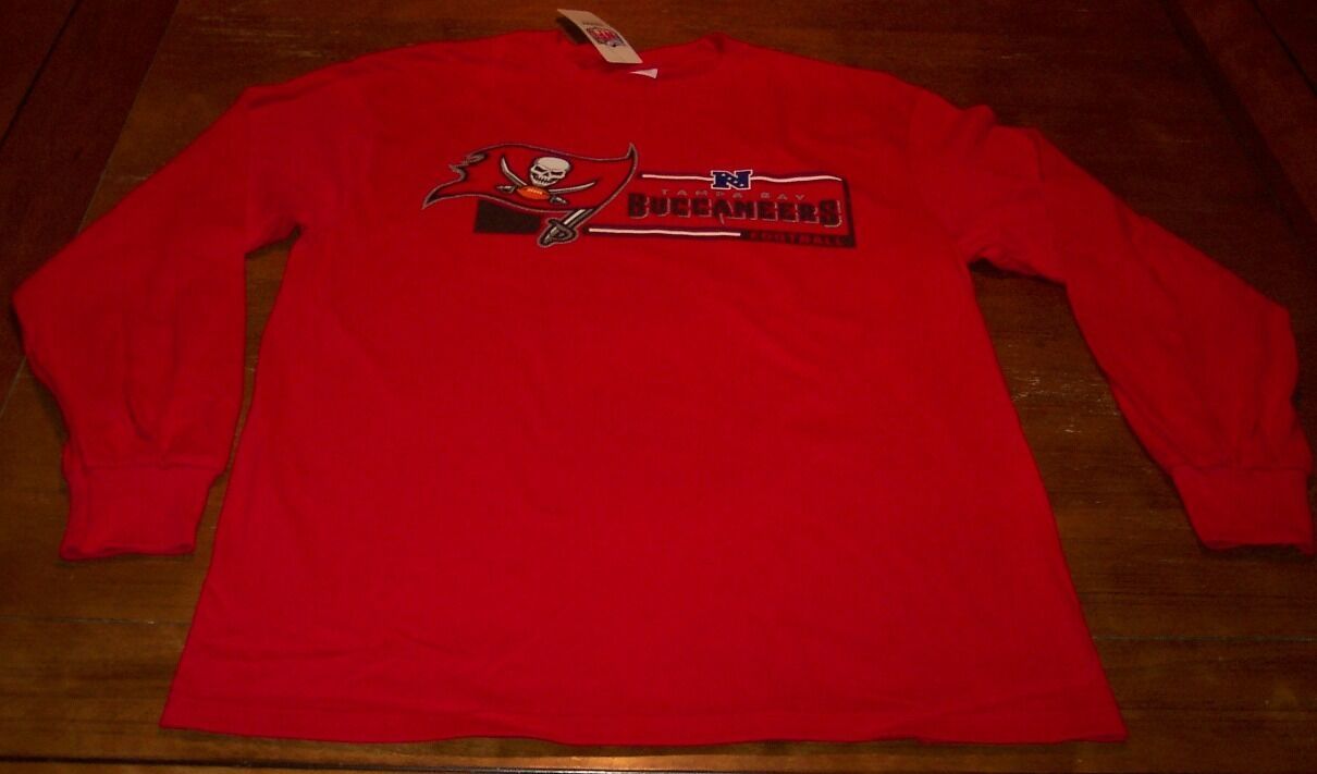 Primary image for TAMPA BAY BUCCANEERS BUCS NFL FOOTBALL LONG SLEEVE T-Shirt LARGE NEW w/ TAG