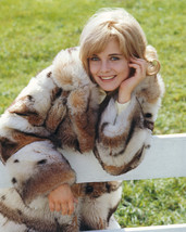 Sue Lyon Sexy in Fur Coat Smiling 16x20 Canvas - £53.98 GBP