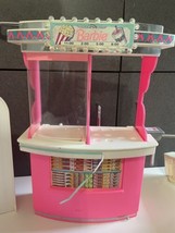 Vtg Barbie doll Movie Theater w/ “Magical Screen” Plus Snack Bar Play Set RARE - £30.03 GBP