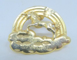 Unicorn Rainbow Pin IN 96-96 Gold Tone 1.25&quot; - $7.60