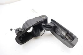 2008 MERCEDES-BENZ W204 C300 FUEL FILLER DOOR W/ CAP E0670 image 10