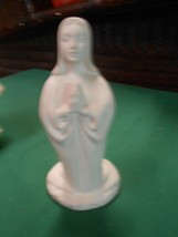 Beautiful Praying  MADONNA Figure - $11.47