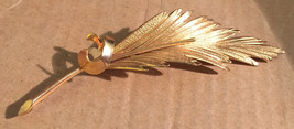 Vintage Mid Century 1960s 12K 12 Karat Gold Filled Figural Feather Leaf Pin Broo - £23.16 GBP
