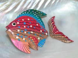 Vintage Large Colorful Painted Wood Ocean Fish Scarf Clip Beach Wear  – 1 and  - £7.58 GBP