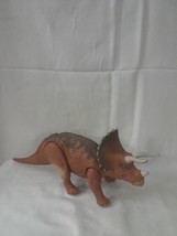 Jurassic World Fallen Kingdom Roarivores Triceratops Mattel Dinosaur Fig... - $19.79