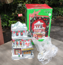 HIGBEES Dept Store Dept 56 A Christmas Story w BOX &amp; FLAG Lighted Village House - £100.22 GBP