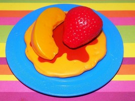 McDonald&#39;s Play Food Pancakes w/syrup Vintage Fisher Price Plate Fruit Lot RARE - £12.04 GBP