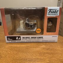Funko POP Mini Moments The Office Dwight Schrute Chase Vinyl Figure Scen... - $170.62 MXN Funko POP Mini Moments The Office Dwight Schrute Chase Vinyl Figure Scen... - $170.62 MXN