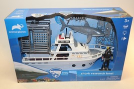 Animal Planet Great White Shark Research Boat With Cage, 2 Sharks Diver New - £22.58 GBP