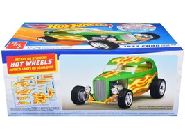 Skill 2 Model Kit 1932 Ford Phantom Vicky &quot;Hot Wheels&quot; 1/25 Scale Model by AMT - $53.78