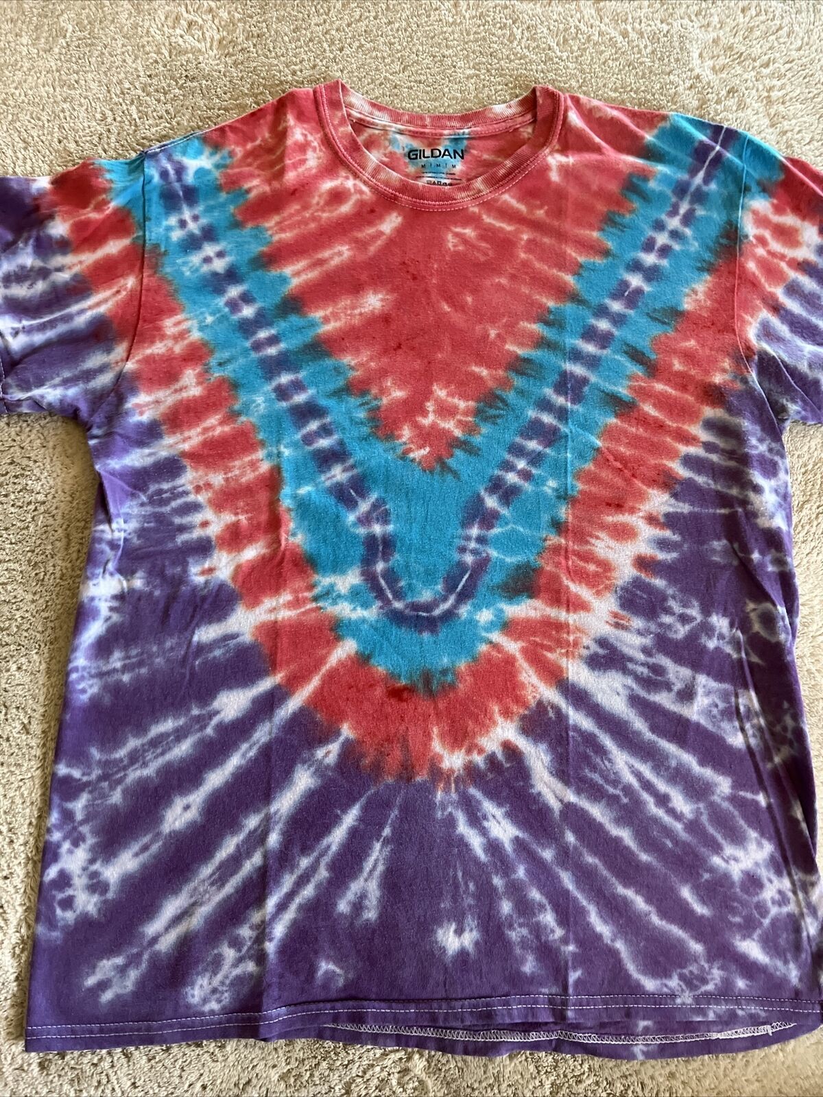 Primary image for Gildan Mens Red Blue Purple White V Tie Dye Short Sleeve Shirt MEDIUM