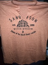 Sanderson Witch Museum T-Shirt Hocus Pocus - $12.75
