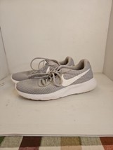 Nike Tanjun Womens Grey Wolf DJ6257-003 Excellent Condition Size 8.5 - £18.38 GBP