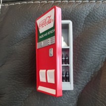 Vintage Coca-Cola Polar Bear Collection 1997 Coke Vending Machine Ornament 1997 - £11.17 GBP