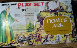 Vintage 1960&#39;s Hard Plastic Noah&#39;s Ark Miniature Play Set - £18.89 GBP