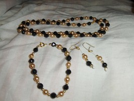 &quot;Glass Pearls&quot; 3 piece sets: gold, light sage green and lavender - £3.99 GBP