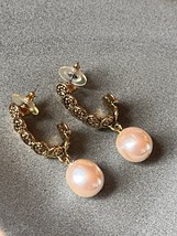 Bumpy Layered Goldtone Hearts J Hooks w Large Faux White Pearl Dangle Earrings - £10.49 GBP
