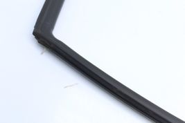 00-05 TOYOTA CELICA LEFT DRIVER DOOR UPPER WEATHERSTRIP SEAL Q7388 image 3
