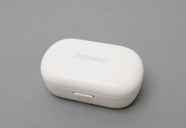 Bose Quiet Comfort Wireless Earbuds - Soapstone 831262-0020 image 9