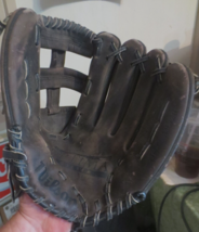 Wilson OS3 A9520 Black Leather Baseball Softball Glove RHT Optima Silver Series - £22.41 GBP