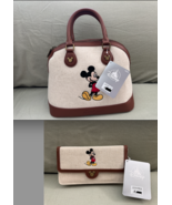 Disney Parks Mickey Mouse Purse Handbag with Shoulder Strap and Matching... - $2,351.06 MXN