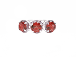 Granato Tre Pietre Solitario Anello Design Rosso Fede Nuziale 925 Argento - £36.79 GBP