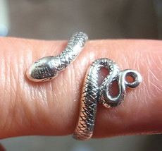 Snake Toe Ring 925 Sterling Silver with Authentic Looking Snake Skin Adjustable - £17.36 GBP