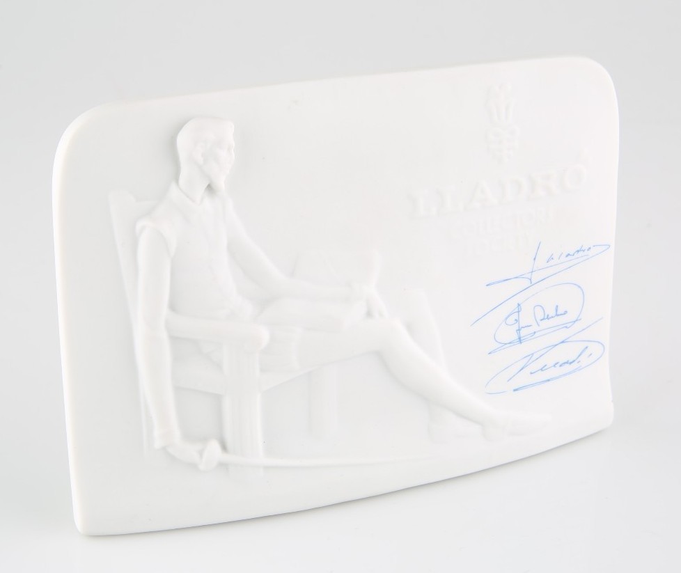 Lladro Collector's Society Scroll w/ Dove and Quixote Plaque Great Condition Item image 2