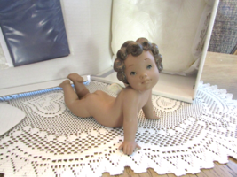 Lladro Figurine 12450 Winged Tenderness Laying Down Dark Skin Mint 2001 Box - £107.16 GBP