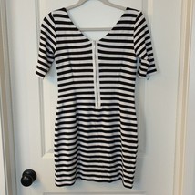 Women&#39;s Banana Republic Black and White Striped Dress Size 4 - $20.79