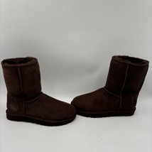 UGG Classic Short II Dk. Brown Suede Sheepskin Lined Pull On Boots Women Size 8 - £63.22 GBP