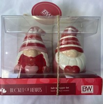 New Bw Boston Warehouse Gnome Couple Salt &amp; Pepper Shakers - £18.51 GBP