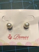 Premier Designs Button Up Earrings Faux Pearl Studs New Nice Vintage Quick Ship - £9.29 GBP