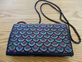 Vtg multi color seed bead clutch purse w/ overlapping circles pattern - £23.60 GBP