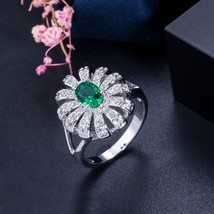 CWWZircons Lovely Daisy Flower Green Blue Cubic Zirconia Crystal White Gold Colo - £7.67 GBP