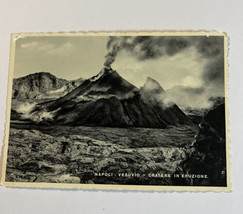 Postcard Italy Naples Artists Rendition of Eruption of Mt. Vesuvius 1950s Unpost - £6.70 GBP