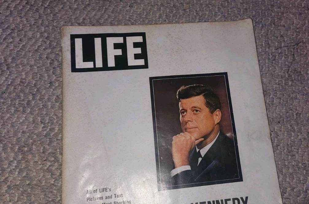VTG Life Magazine John F Kennedy Memorial Edition Item image 3