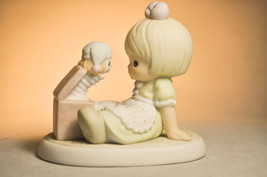 Precious Moments: Life&#39;s Filled With Little Surprises - 524034 - Classic Figure - £13.58 GBP