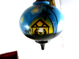 Ne’ Qwa Ornament By Susan Winget Joyful Triumphant Angel and Nativity Fi... - $13.16