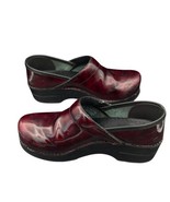 Dansko Dark Red Black Patent Leather Slip On Womens Clogs Size 37 - $38.55