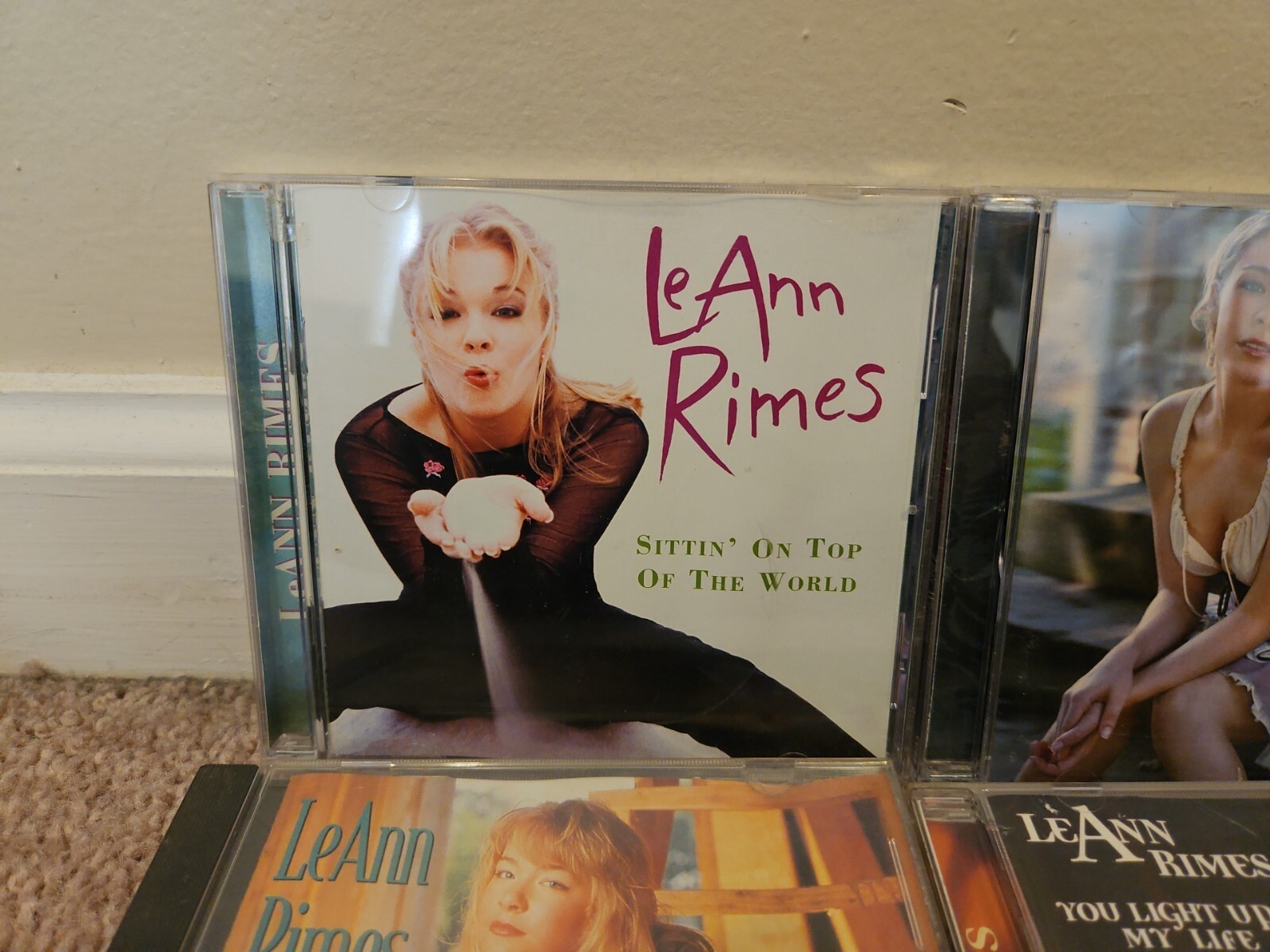 Lot de 4 CD LeAnn Rimes : Sittin' on Top of the World, This Woman, Blue, You Item image 2