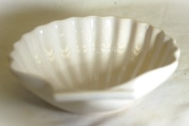 White Stoneware Scalloped Shell Bowl Nautical Beach Decor Japan - $12.86