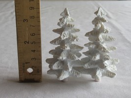 Trendmasters Christmas Magic Winter Wonderland Parts: Lot of 2 Medium Trees 3.5&quot; - £7.52 GBP