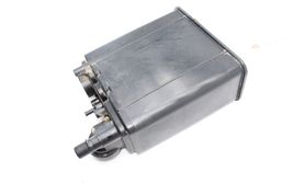05-10 SCION TC FUEL VAPOR CANISTER Q5064 image 4