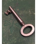 Vintage 3&quot; silver skeleton key with oval shaped top hole - $149.76 MXN